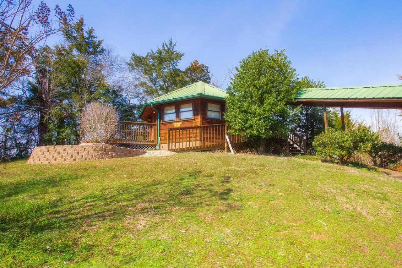 Smoky Bear Lodge With Guest House, Hot Tub, 1089 Free Tickets Each Paid Day, Dollywood And More Sevierville Exteriör bild